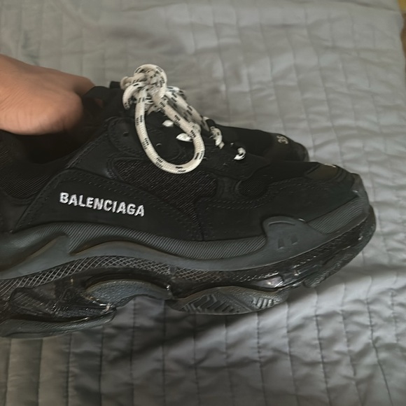 balenciaga triple s - Picture 2 of 4